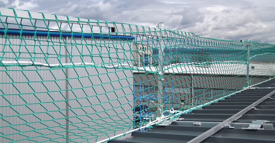 Vertic_Montage_Seitenschutz_Mauderer_Bavaria_Alutechnik_Verkauf_Produkte_Webshop__Alusysteme_Blechdach_Ziegeldach_Arbeitssicherheit_Geruestloesung_Aluminium_Solarmonteur_Dachdecker_temporaer_Kombi-Absturzsicherung_Traufenschutz_Giebelschutz_EN13374AB_